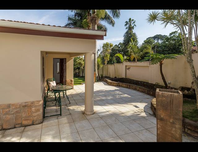 3 BEDROOM HOUSE FOR SALE IN COWIES HILL PARK